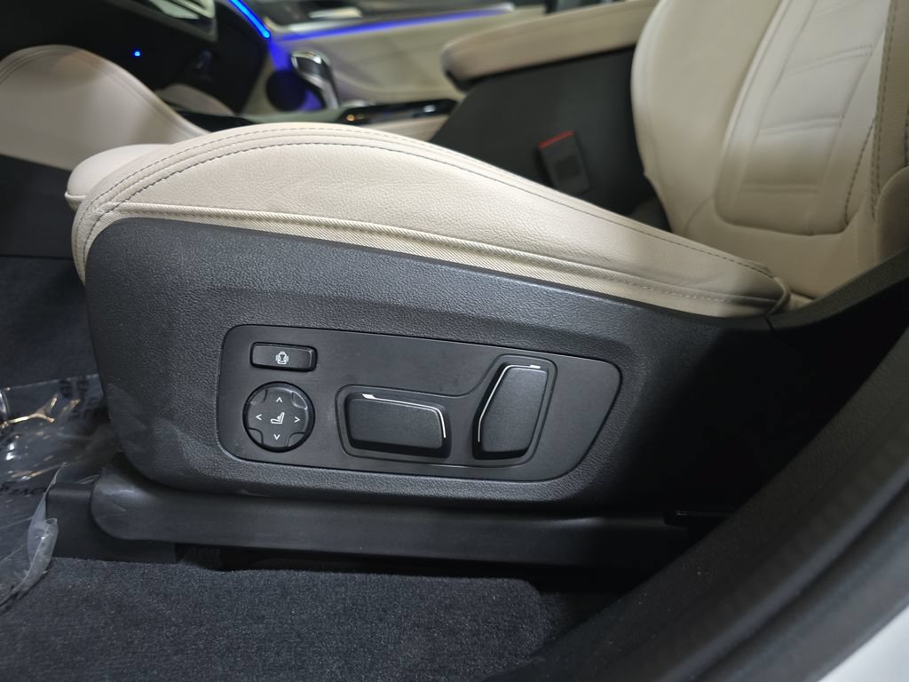 Used 2024 BMW X4 xDrive30i w/ Premium Package AWD/4WD image 25
