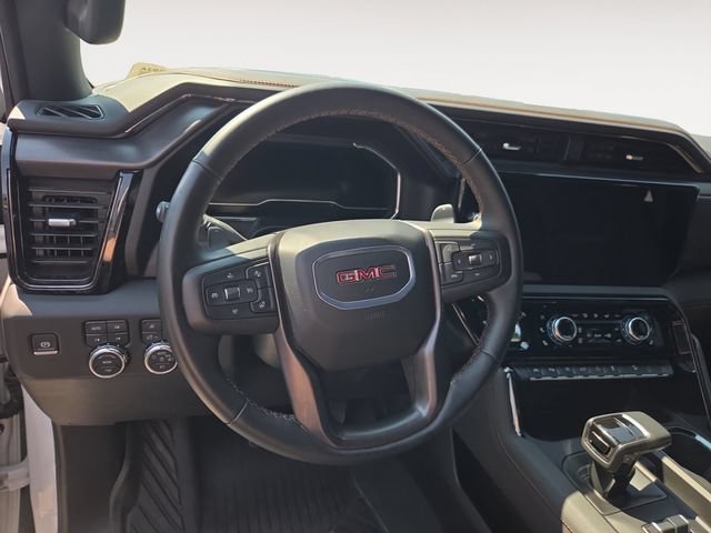 Used 2025 GMC Sierra 1500 AT4 w/ Technology Package AWD/4WD image 11