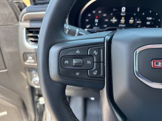 Used 2024 GMC Yukon AT4 w/ Technology Package AWD/4WD image 19