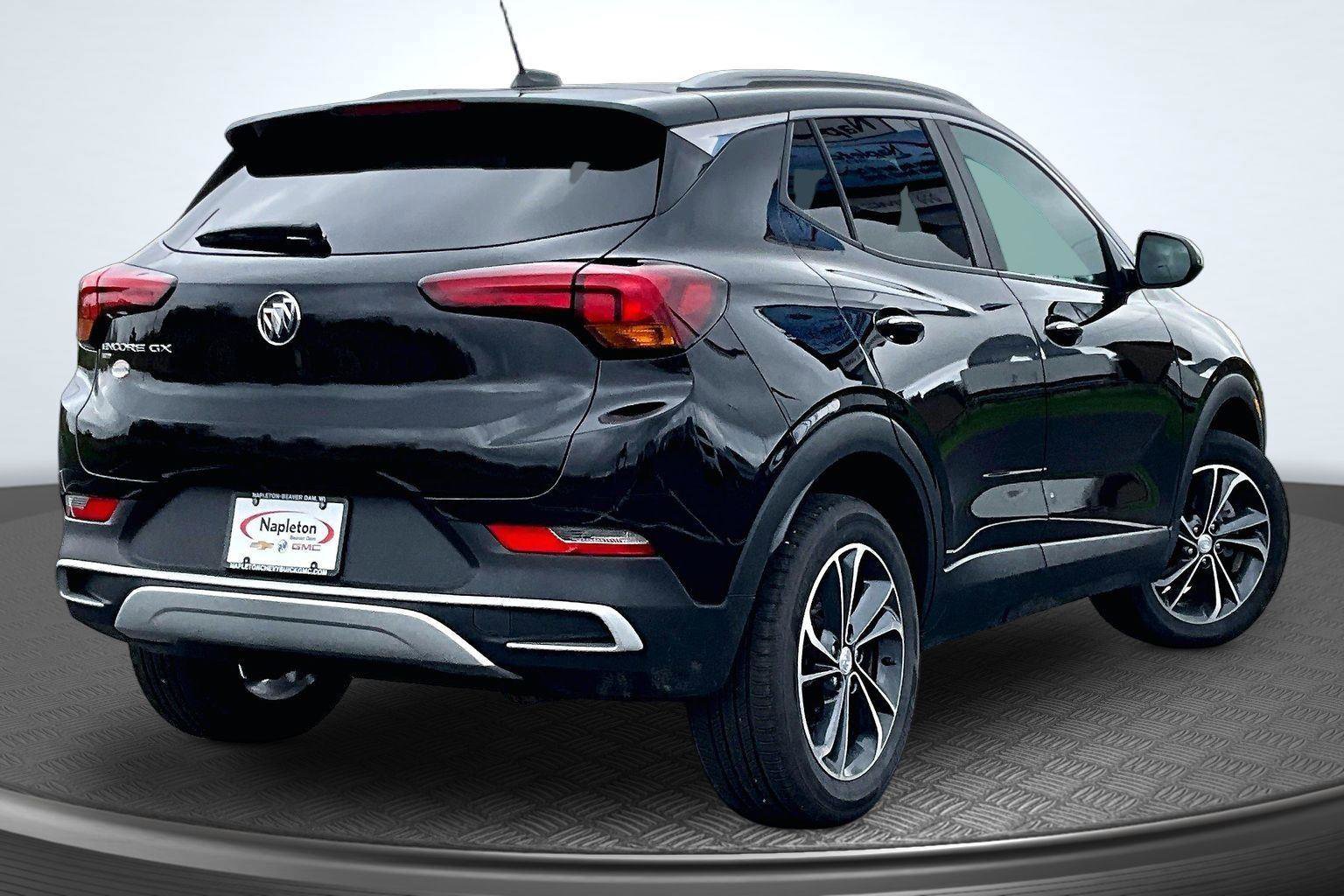 Used 2023 Buick Encore GX Select w/ Safety Package II image 2