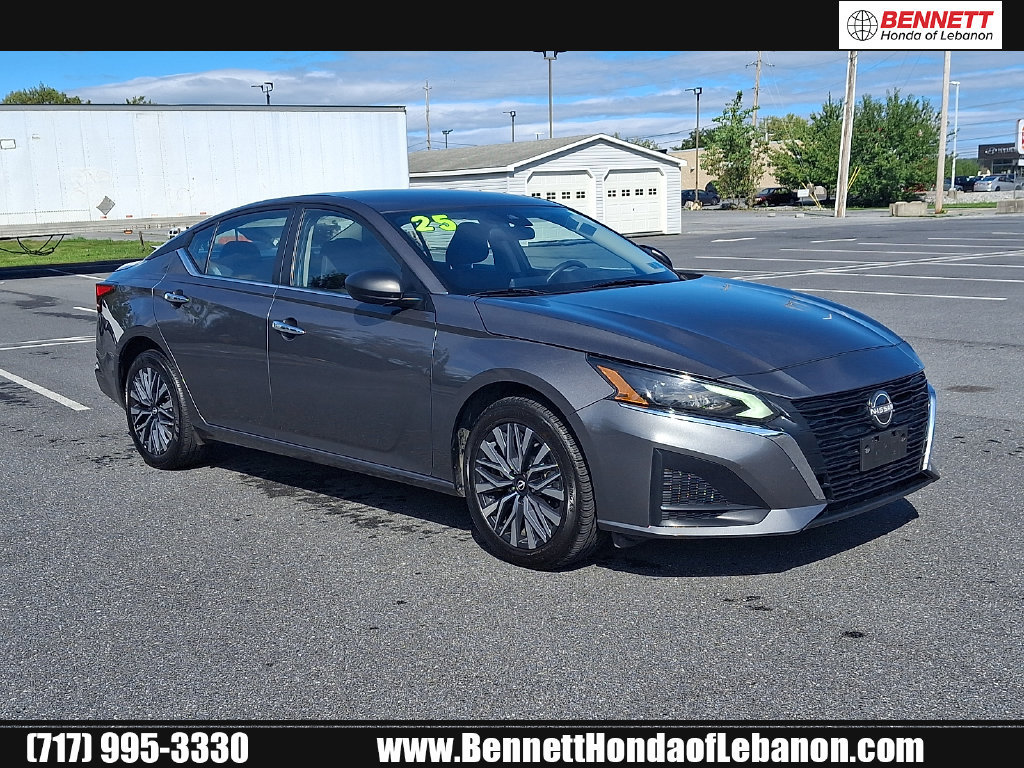Used 2025 Nissan Altima 2.5 SV AWD/4WD image 1