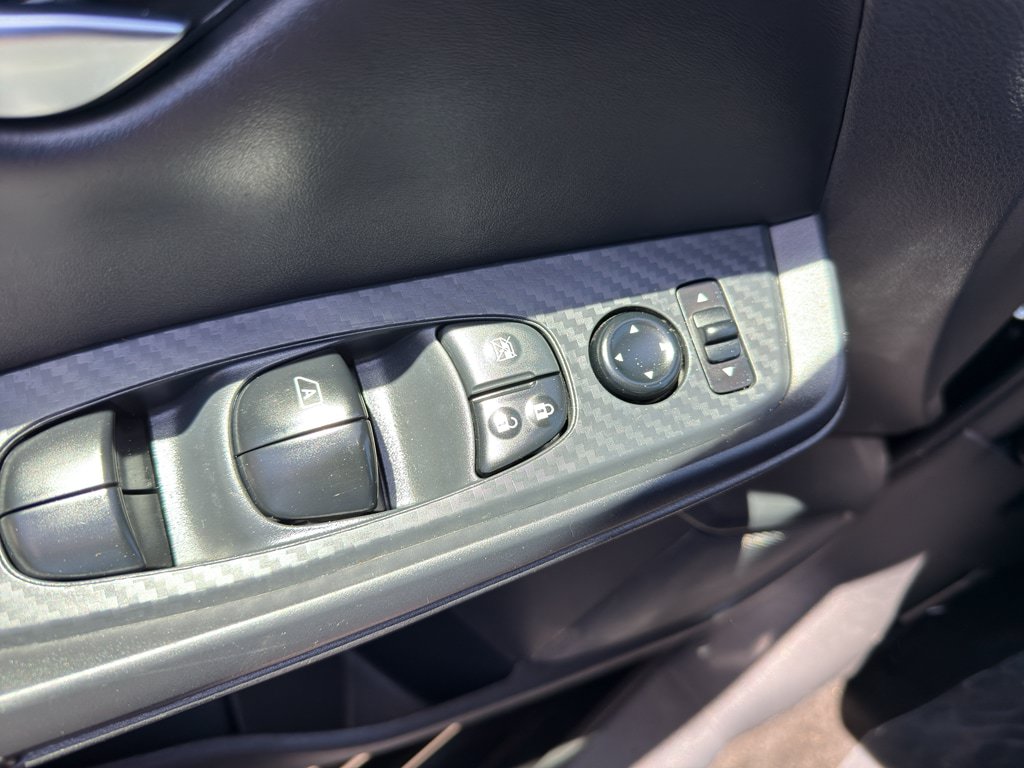 Used 2024 Nissan Sentra SV FWD image 12