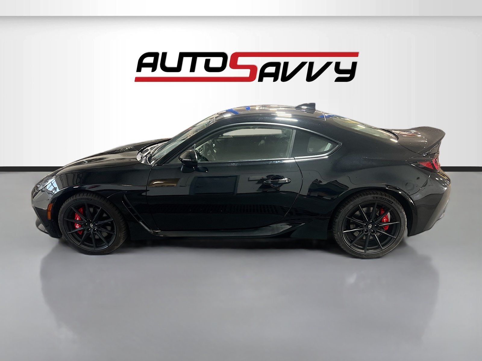 Used 2025 Toyota GR86 Premium w/ Performance Package RWD image 4