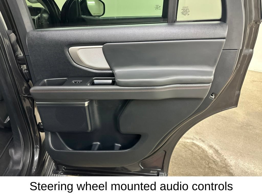 Used 2025 Ford Expedition Active AWD/4WD image 27