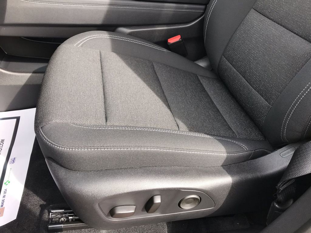 New 2026 Chevrolet Traverse LT w/ Midnight/Sport Edition image 12