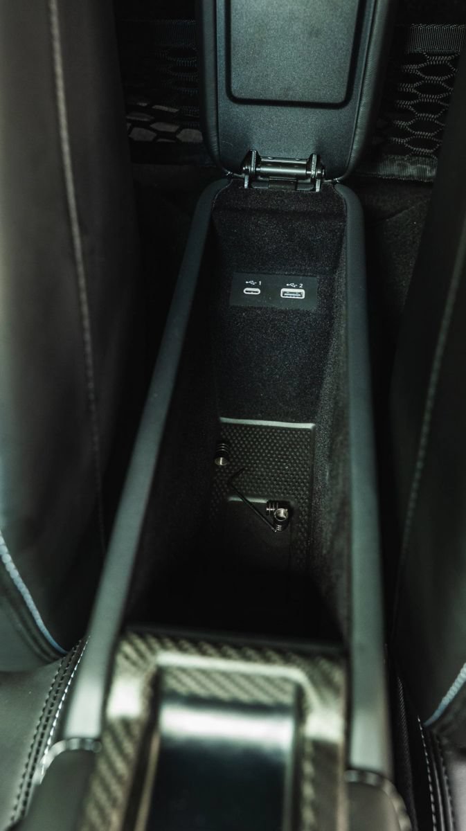 Used 2025 Lotus Emira RWD image 23