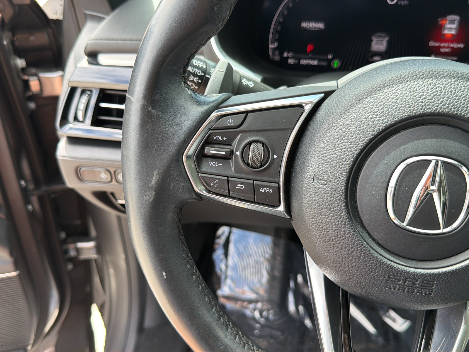 Used 2024 Acura MDX w/ Technology Package FWD image 18