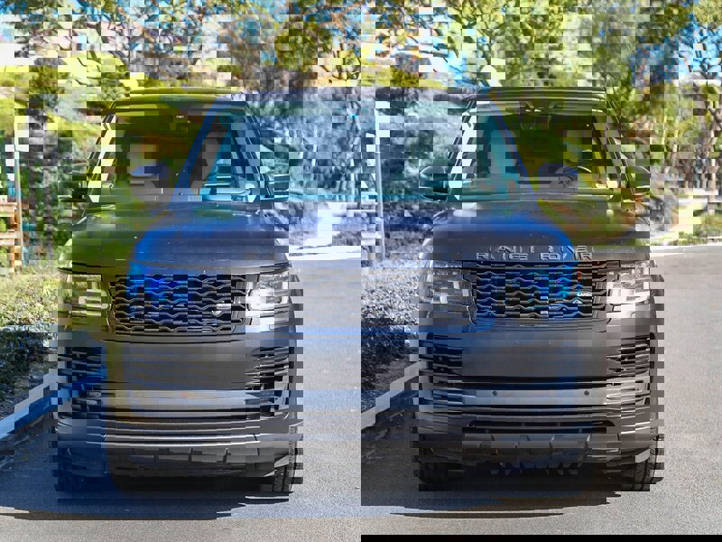 Used 2019 Land Rover Range Rover HSE image 2