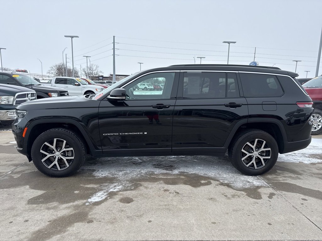 Certified 2024 Jeep Grand Cherokee L Limited w/ Luxury Tech Group II image 29