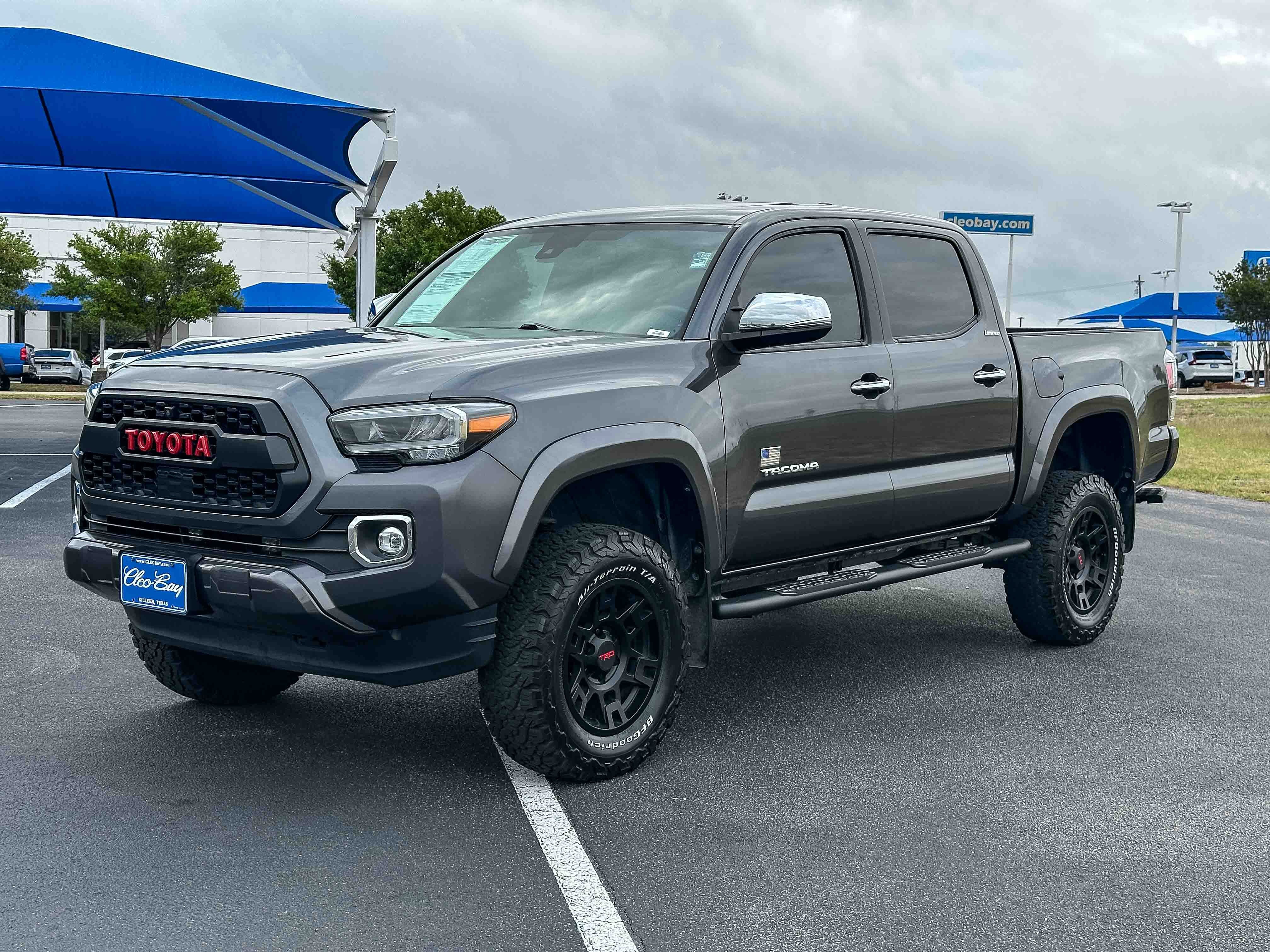 Used 2021 Toyota Tacoma Limited RWD image 10