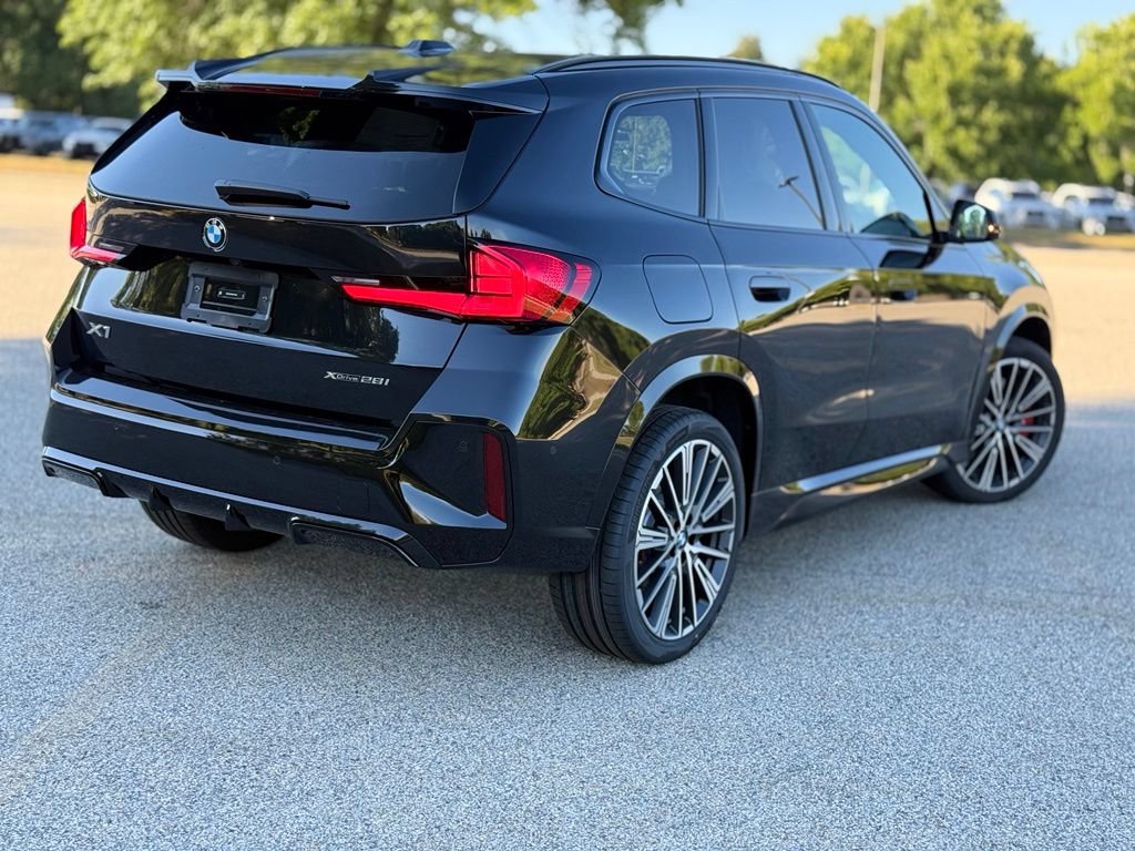 New 2027 BMW X1 xDrive28i AWD/4WD image 6