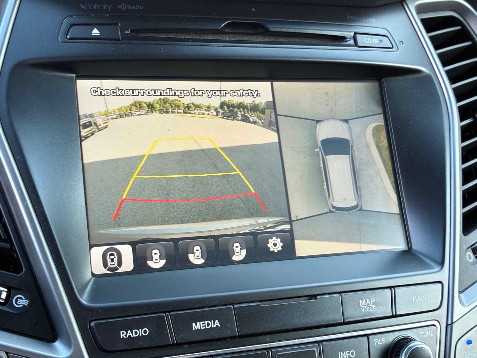 Used 2017 Hyundai Santa Fe Limited FWD image 19