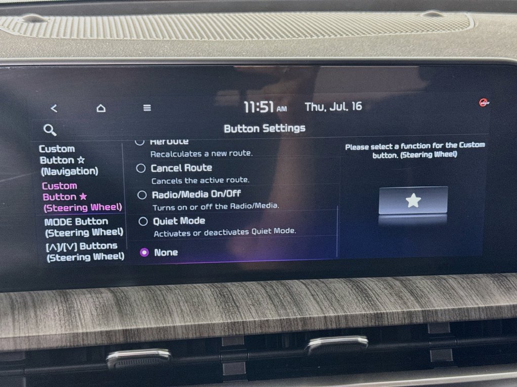 Used 2023 Kia Telluride EX w/ EX Captain's Chair Package FWD image 22