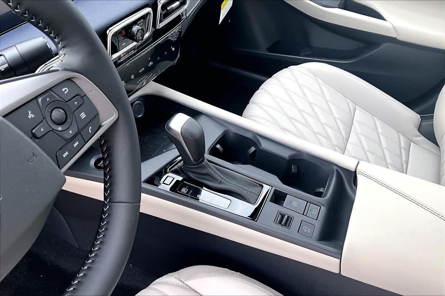 New 2026 Nissan Sentra SL w/ Floor Mat Package FWD image 11