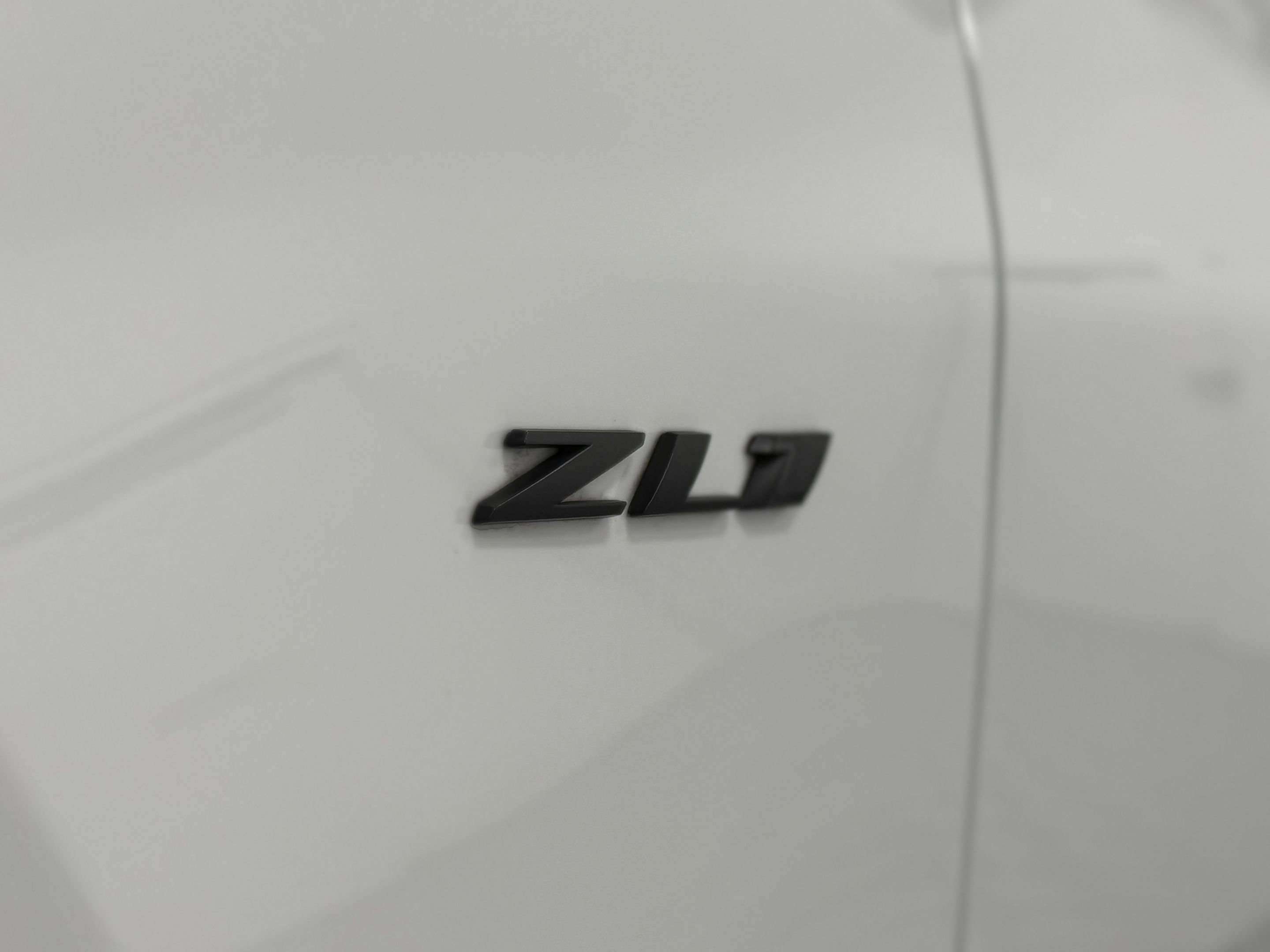 Used 2022 Chevrolet Camaro ZL1 RWD image 10