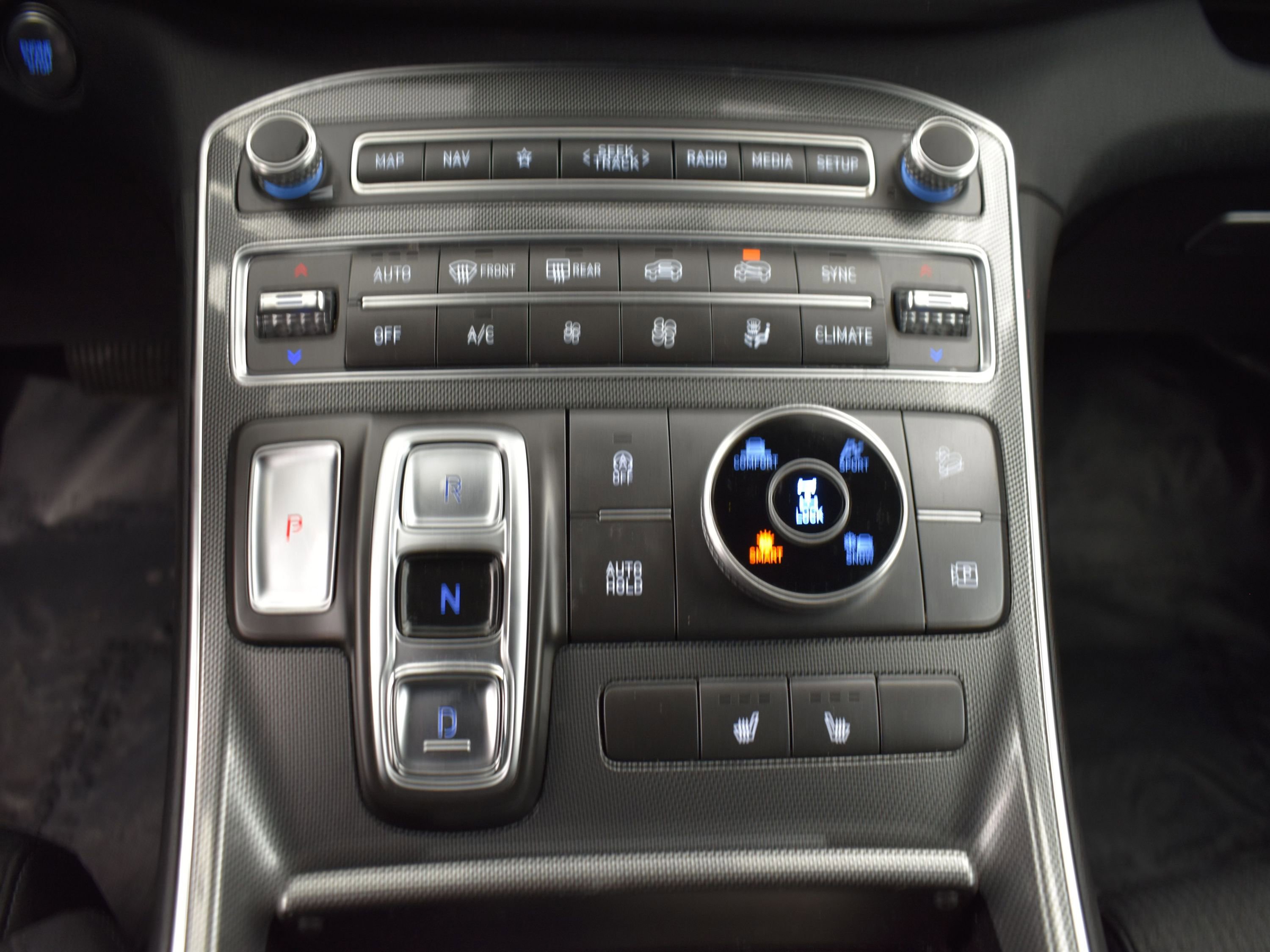 Used 2023 Hyundai Santa Fe SEL image 14