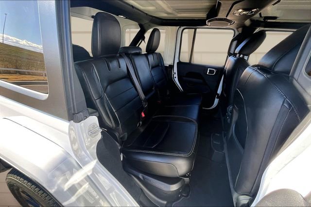 Used 2022 Jeep Wrangler Unlimited Sahara w/ Cold Weather Group image 27