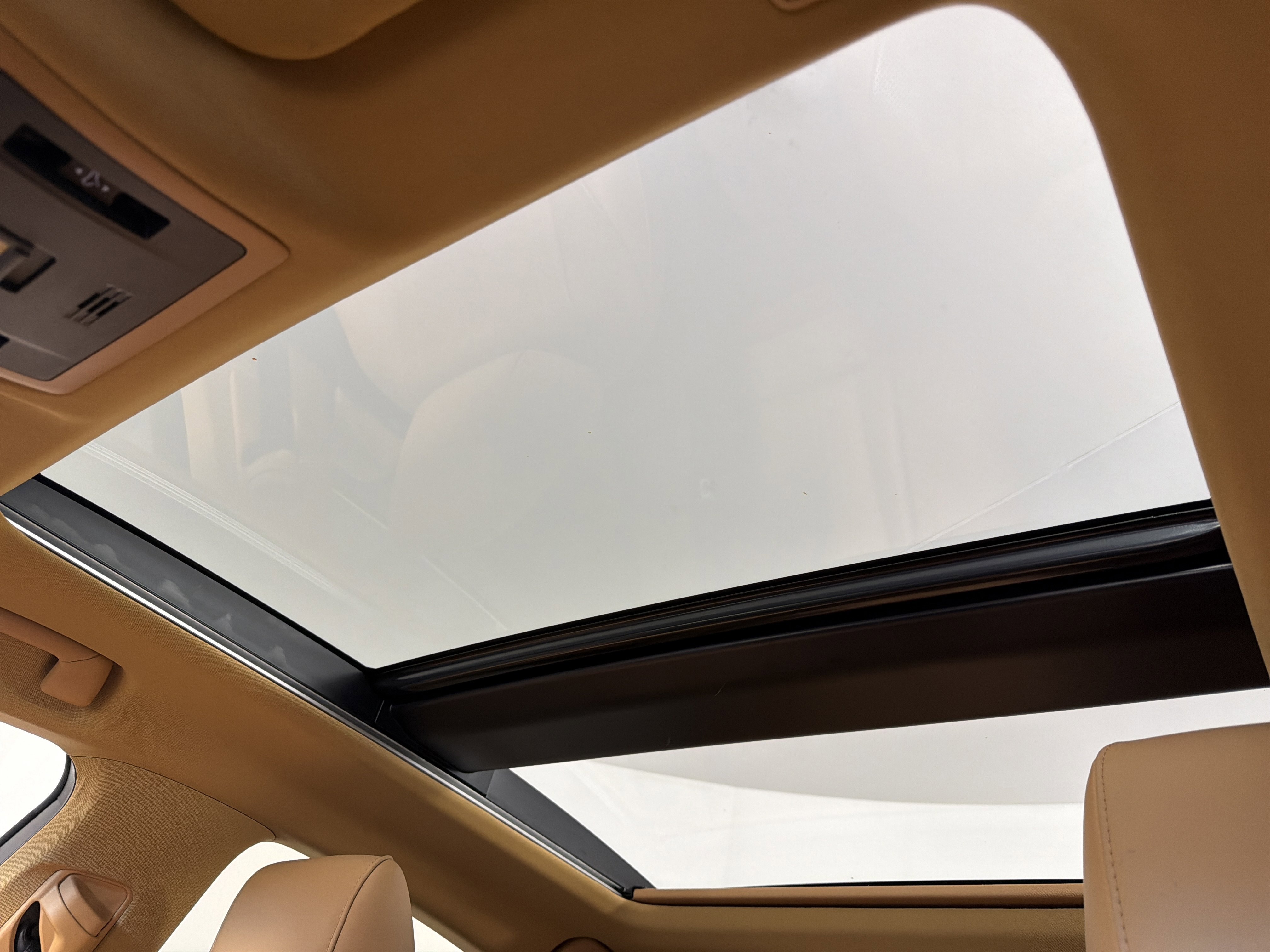 Used 2022 Lexus ES 350 w/ Luxury Package image 17