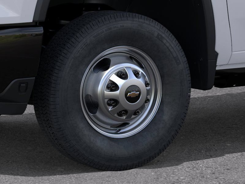 Used 2026 Chevrolet Silverado 3500 W/T AWD/4WD image 9