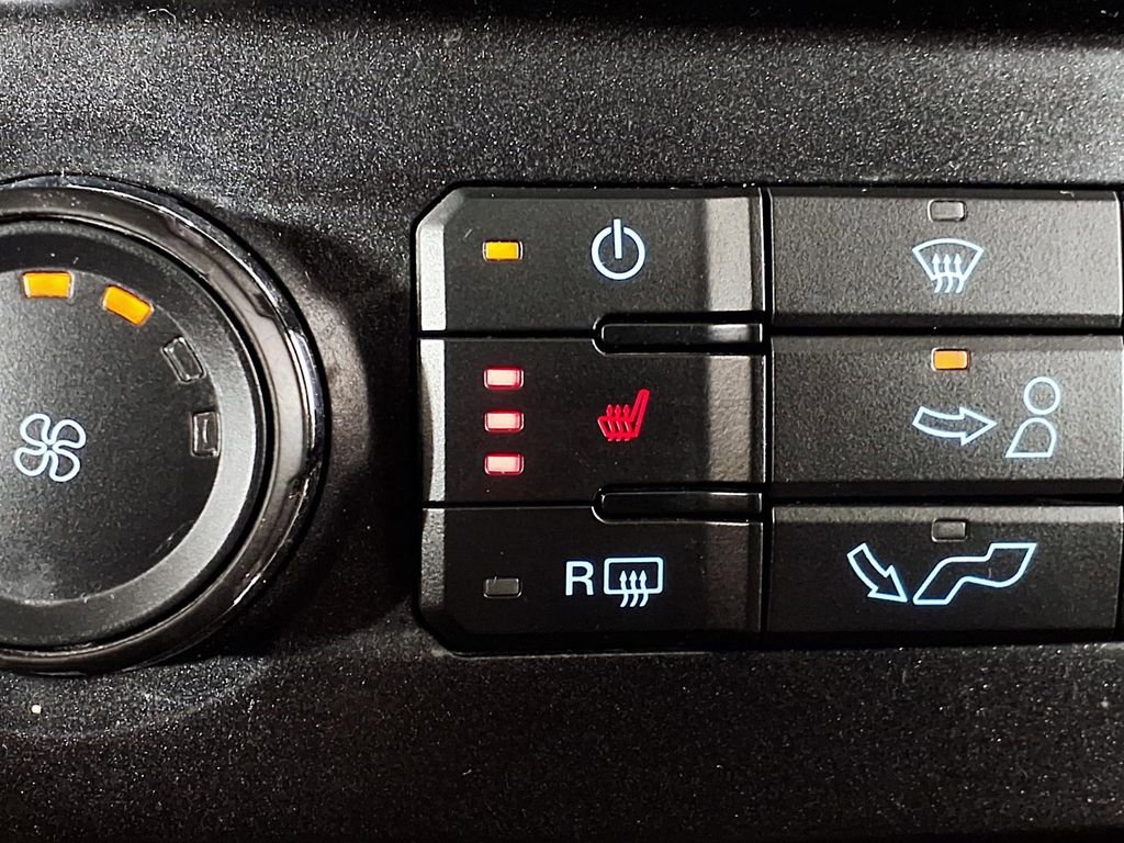 Used 2015 Ford F150 XLT w/ Equipment Group 302A Luxury image 17