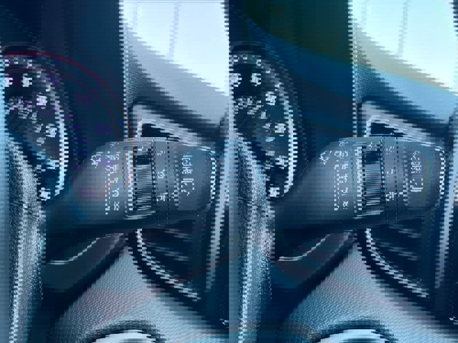 Used 2019 Hyundai Veloster 2.0 Premium image 26