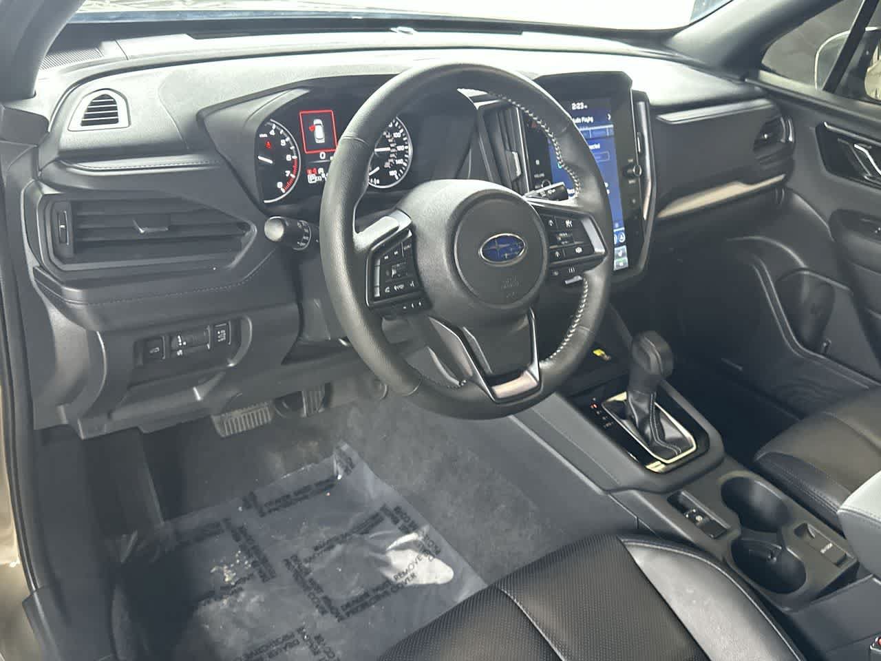 Used 2025 Subaru Forester Limited AWD/4WD image 13