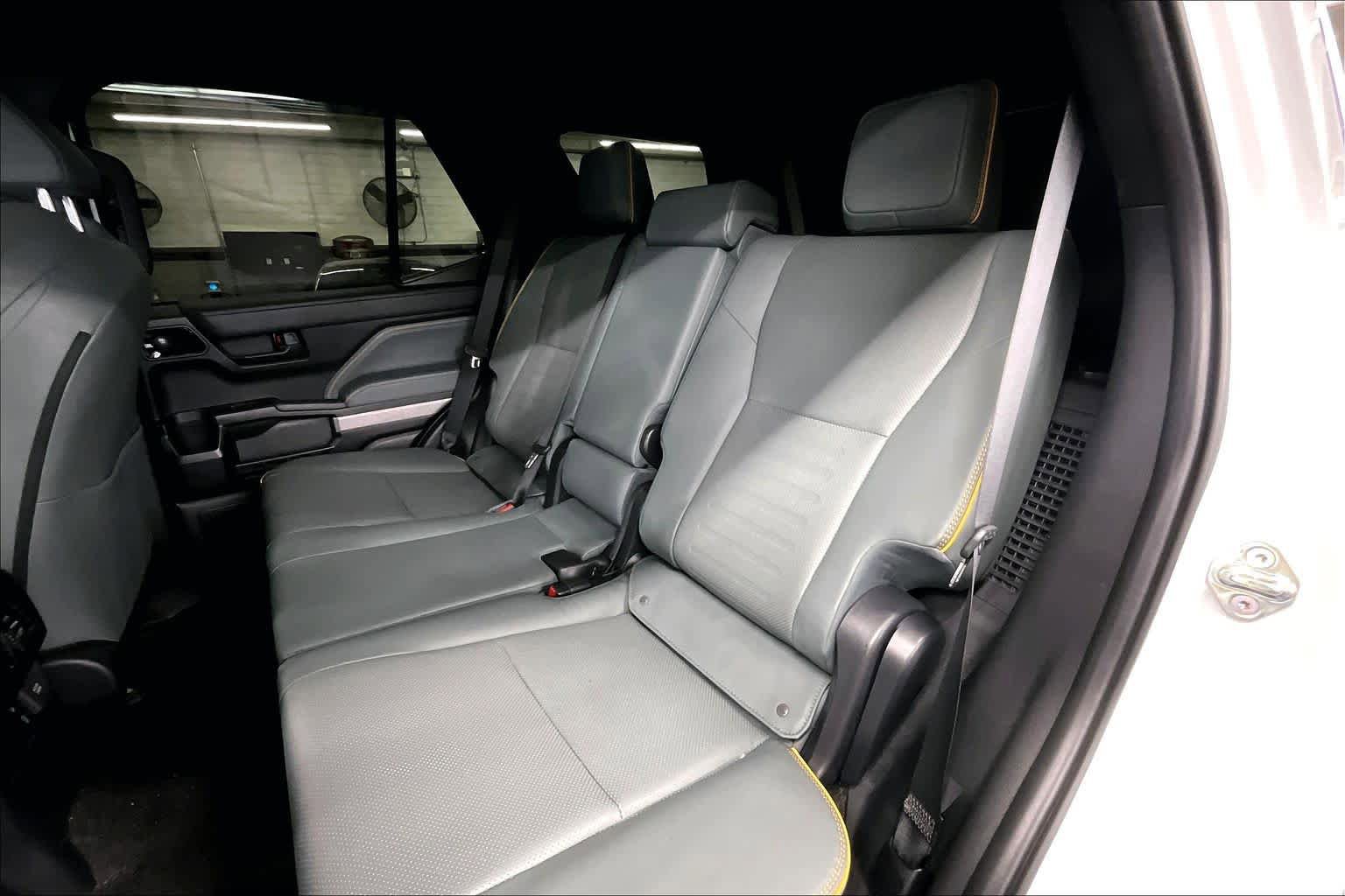 Used 2025 Toyota 4Runner Trailhunter image 19