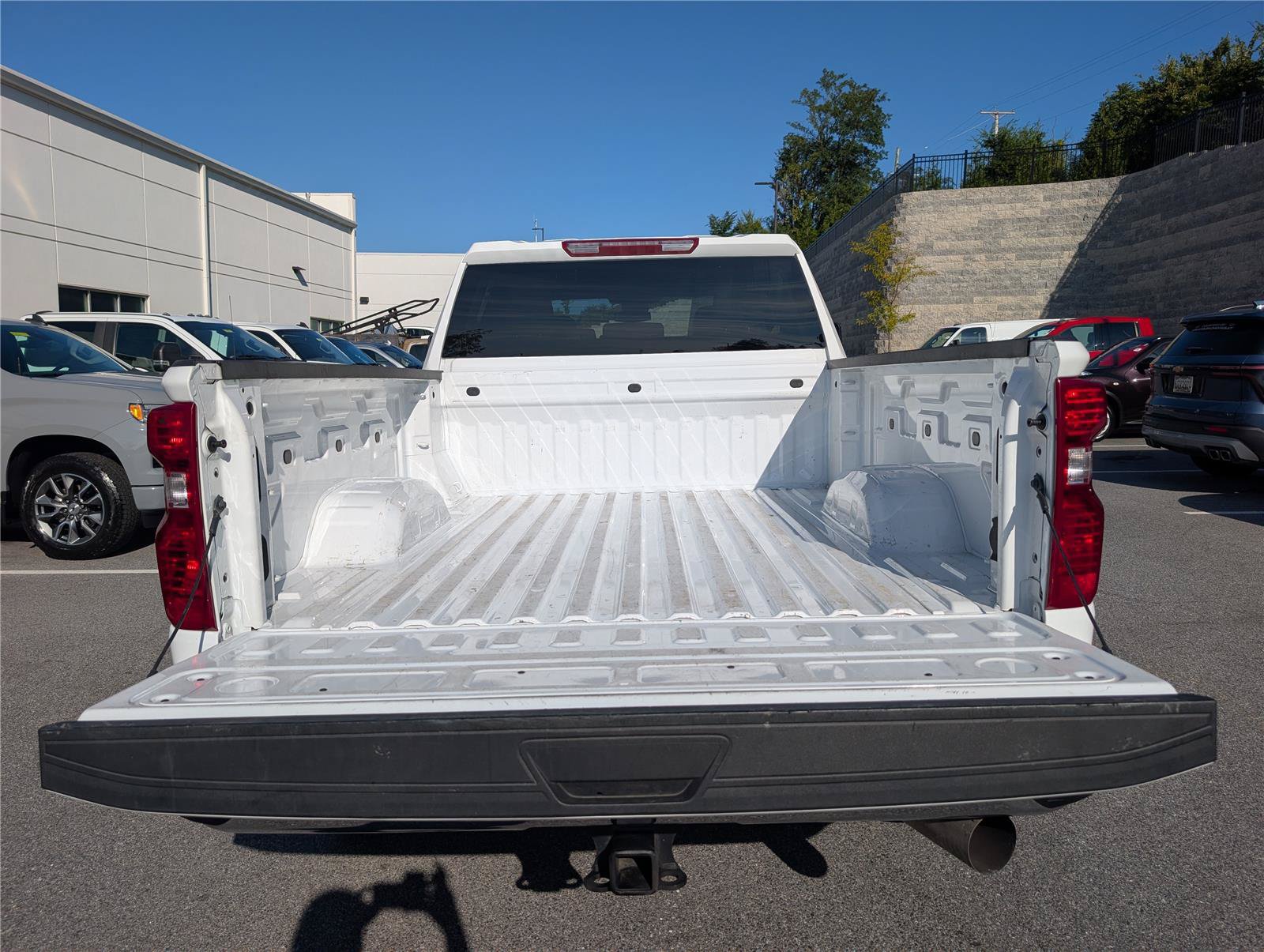 Used 2025 Chevrolet Silverado 2500 LT w/ Convenience Package AWD/4WD image 15