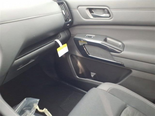 New 2026 Nissan Pathfinder SV image 23