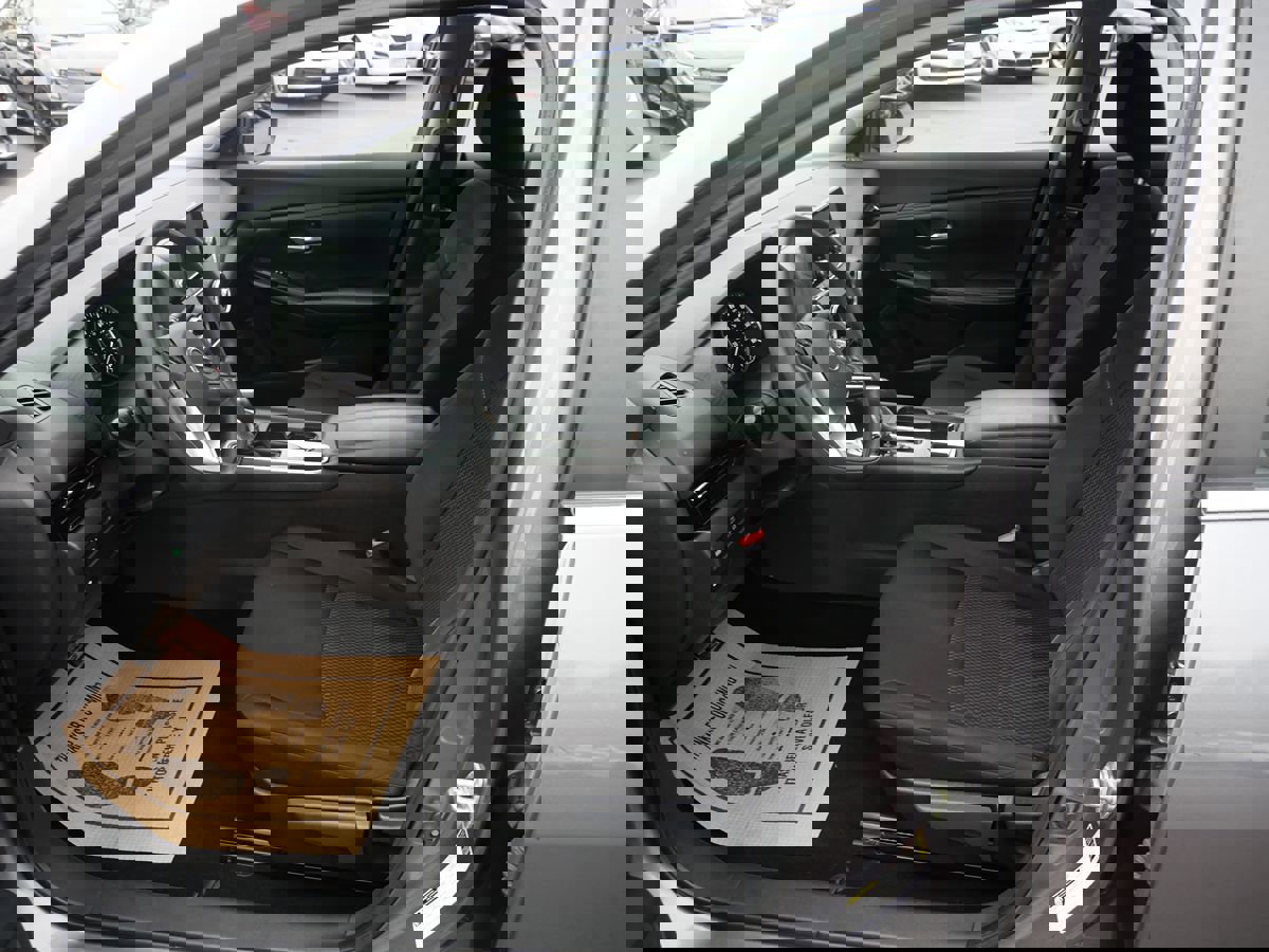 Used 2020 Nissan Sentra S image 10