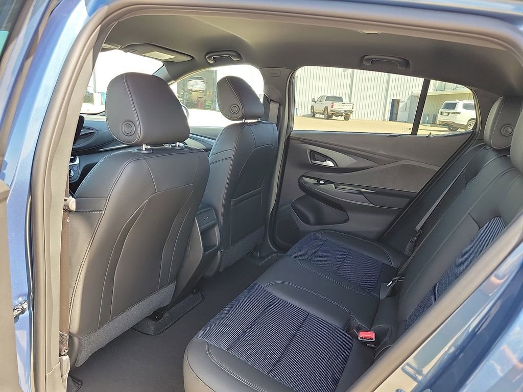 New 2026 Buick Envista Sport Touring w/ Convenience I Package FWD image 9