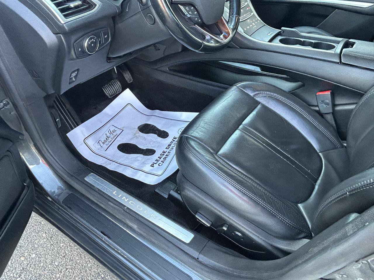 Used 2015 Lincoln MKZ w/ Equipment Group 101A Select FWD image 10