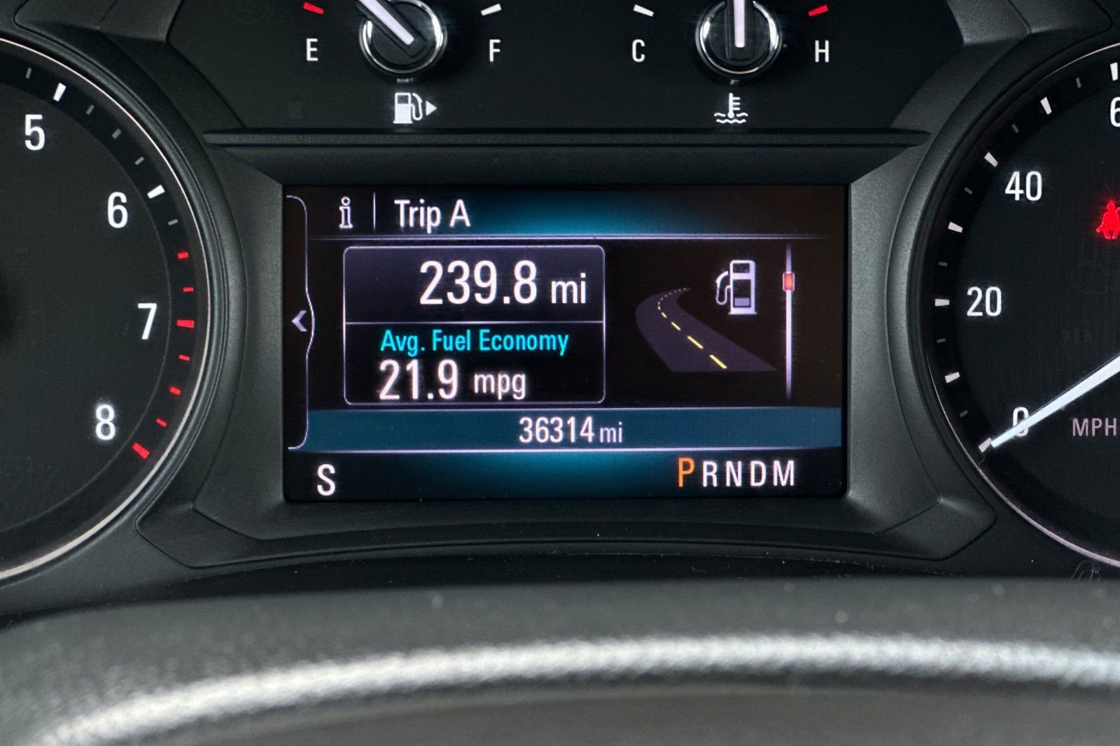Used 2020 Buick Encore Preferred image 35