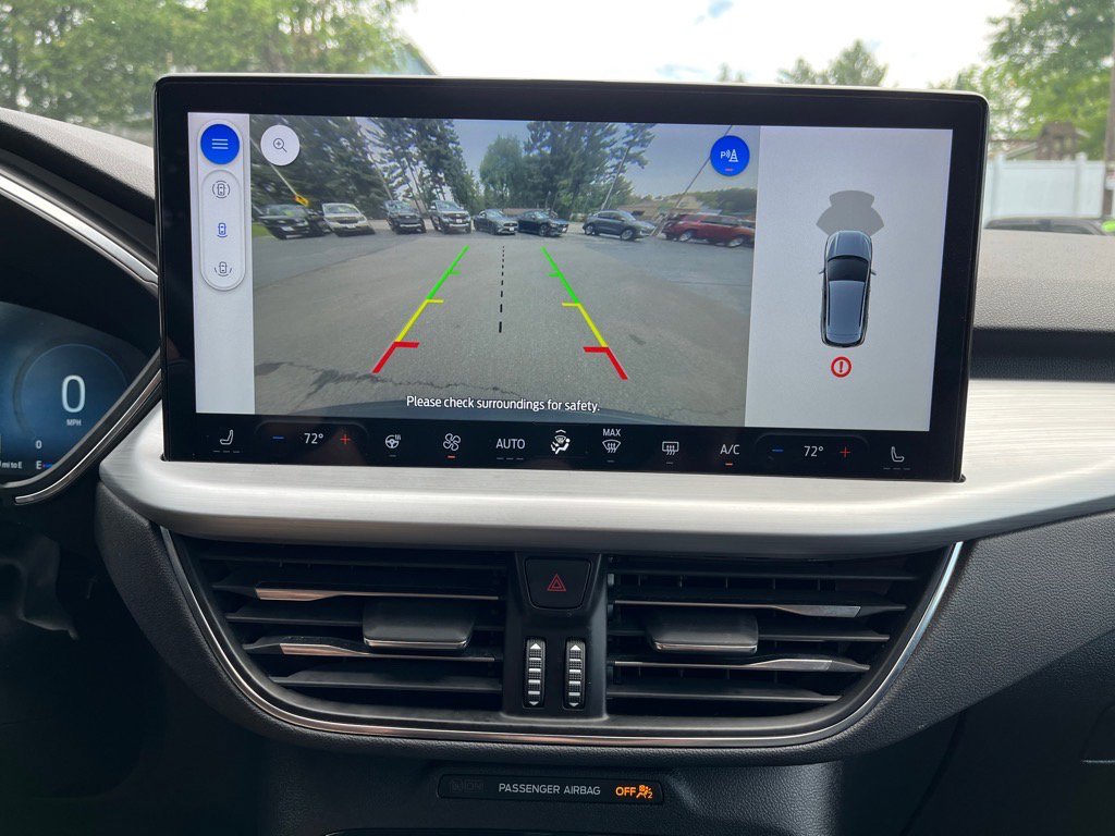 Used 2023 Ford Escape Platinum image 25