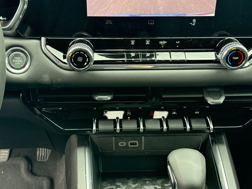 New 2026 GMC Canyon Elevation image 24