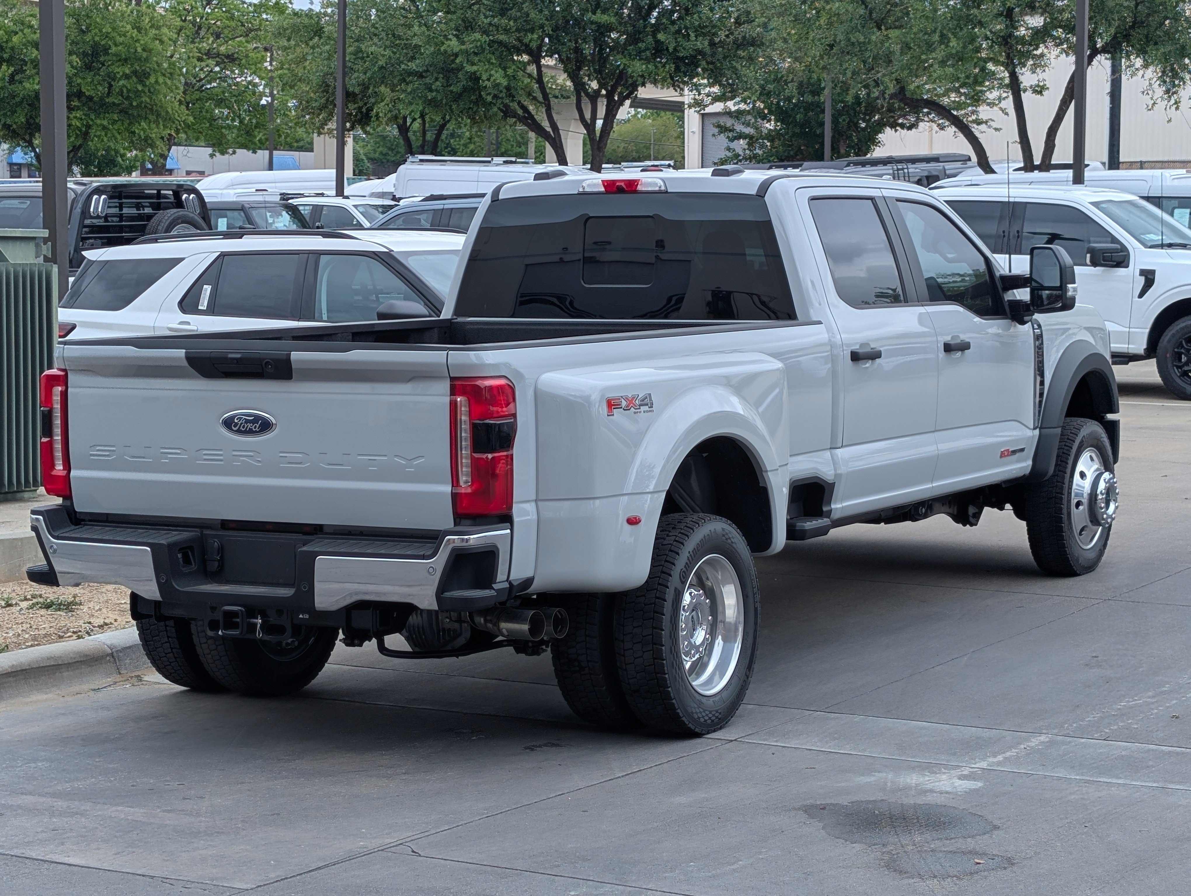 New 2026 Ford F450 XL w/ 360-Degree Camera Package image 4