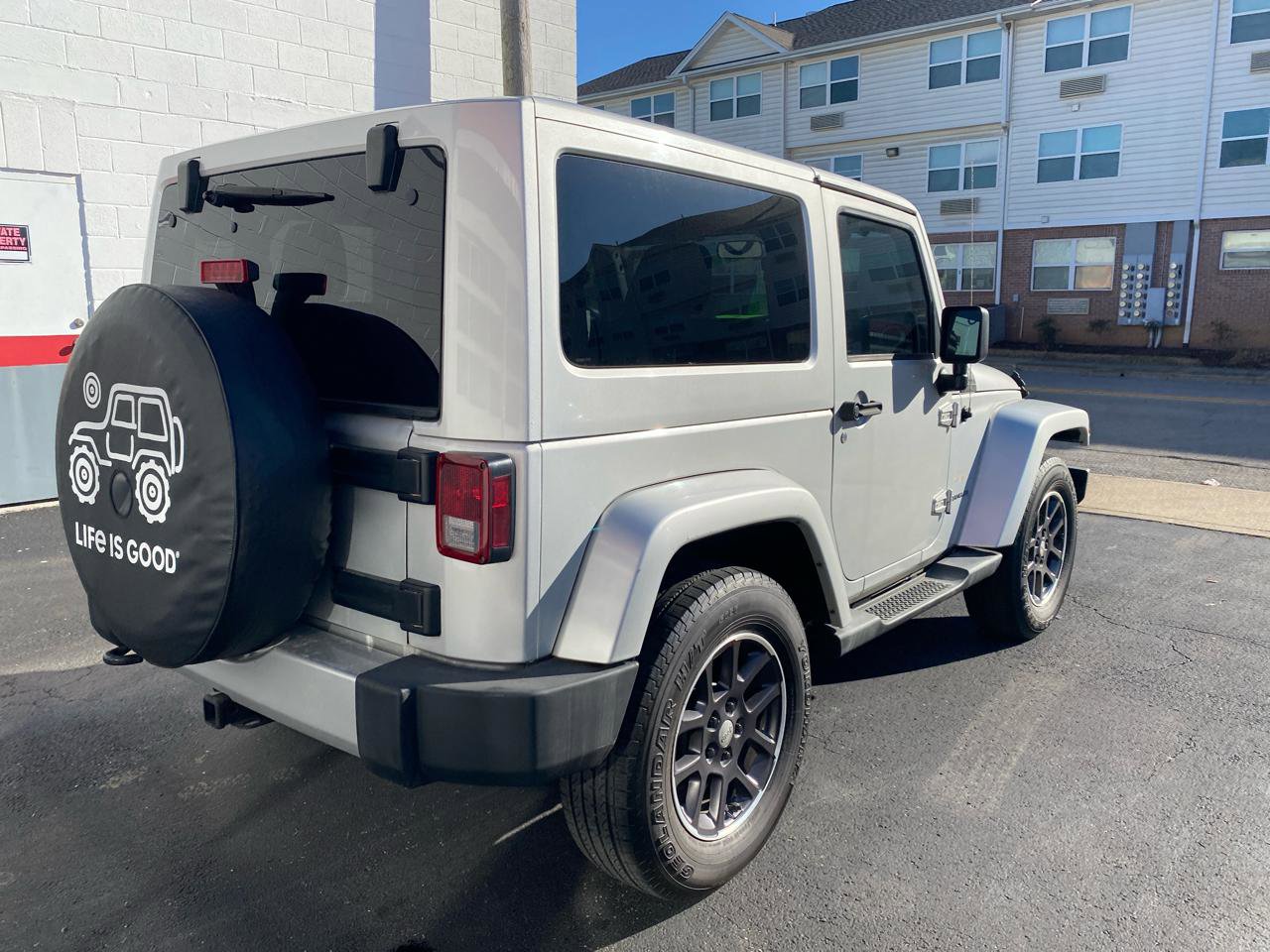 Used 2012 Jeep Wrangler Sahara image 2