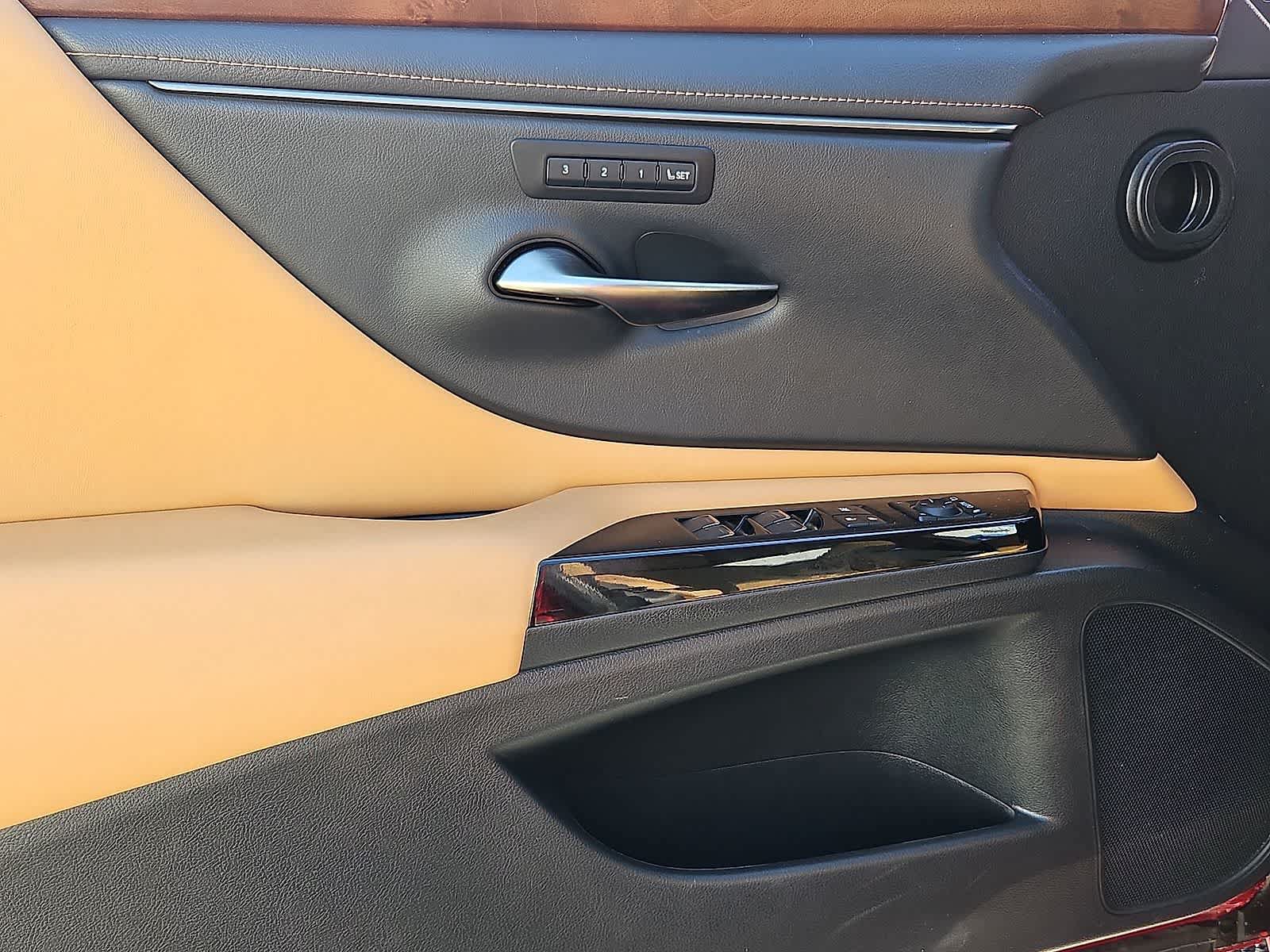 Used 2022 Lexus ES 350 w/ Premium Package FWD image 28