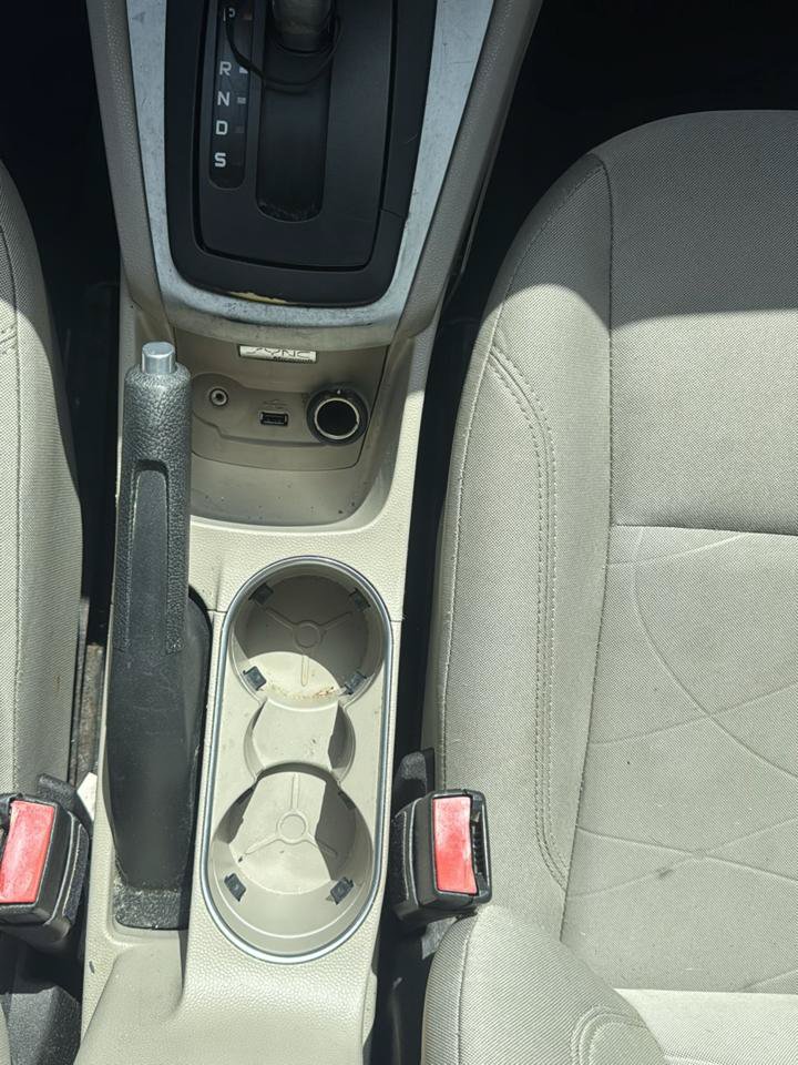 Used 2015 Ford Fiesta SE FWD image 12