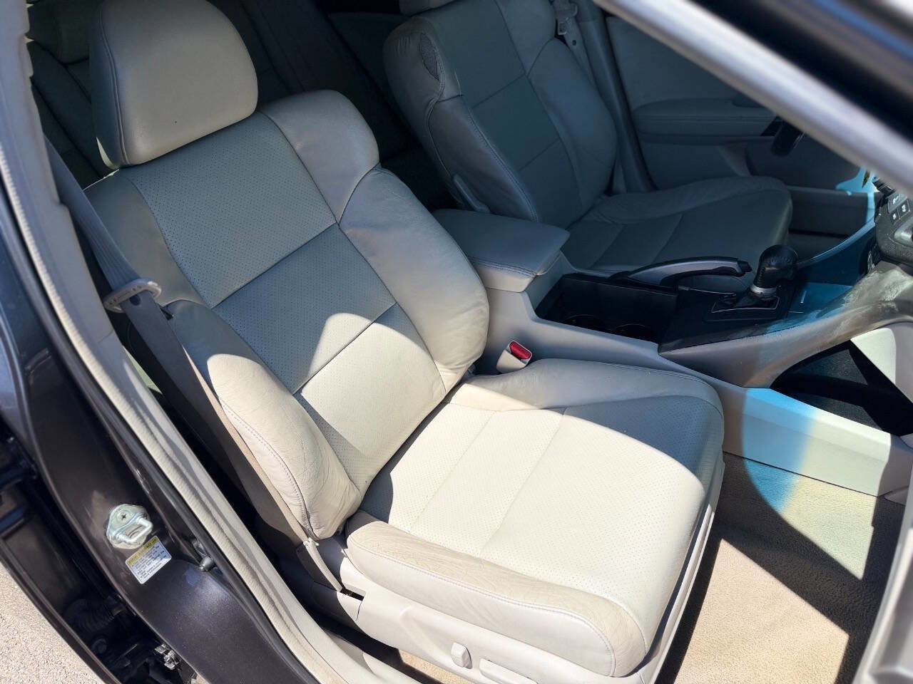Used 2010 Acura TSX V6 Sedan FWD image 12