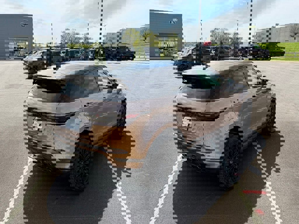 Used 2024 Land Rover Range Rover Evoque S image 6