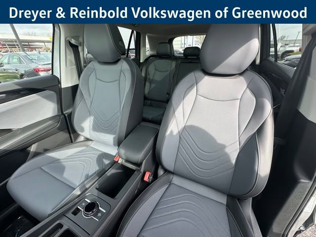 New 2026 Volkswagen Tiguan SE image 27