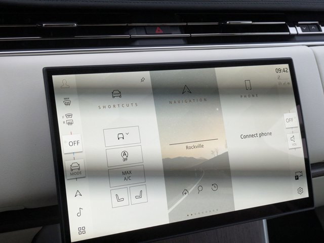 New 2026 Land Rover Range Rover Long Wheelbase SE AWD/4WD image 12