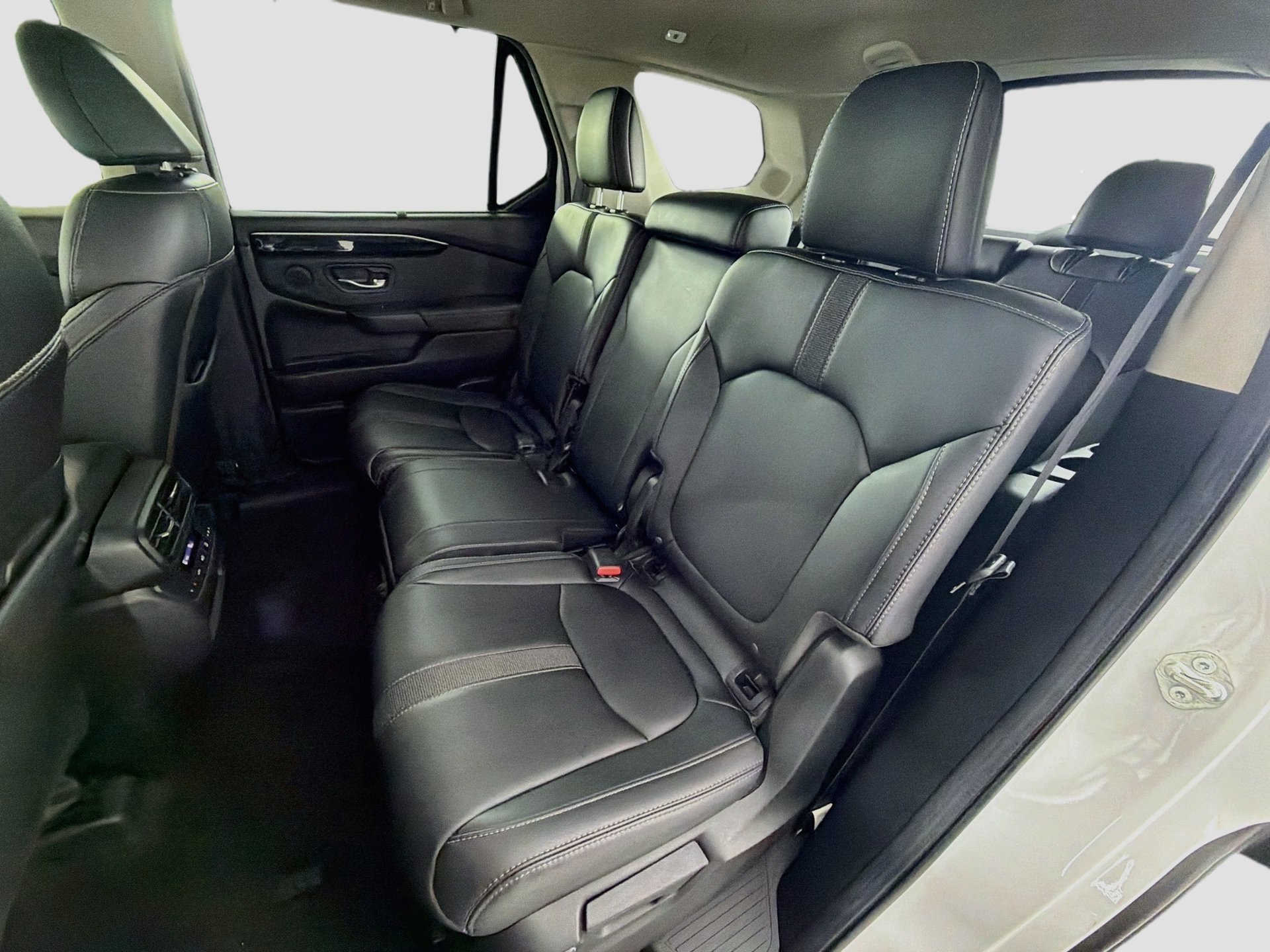 Used 2024 Honda Pilot Touring image 22