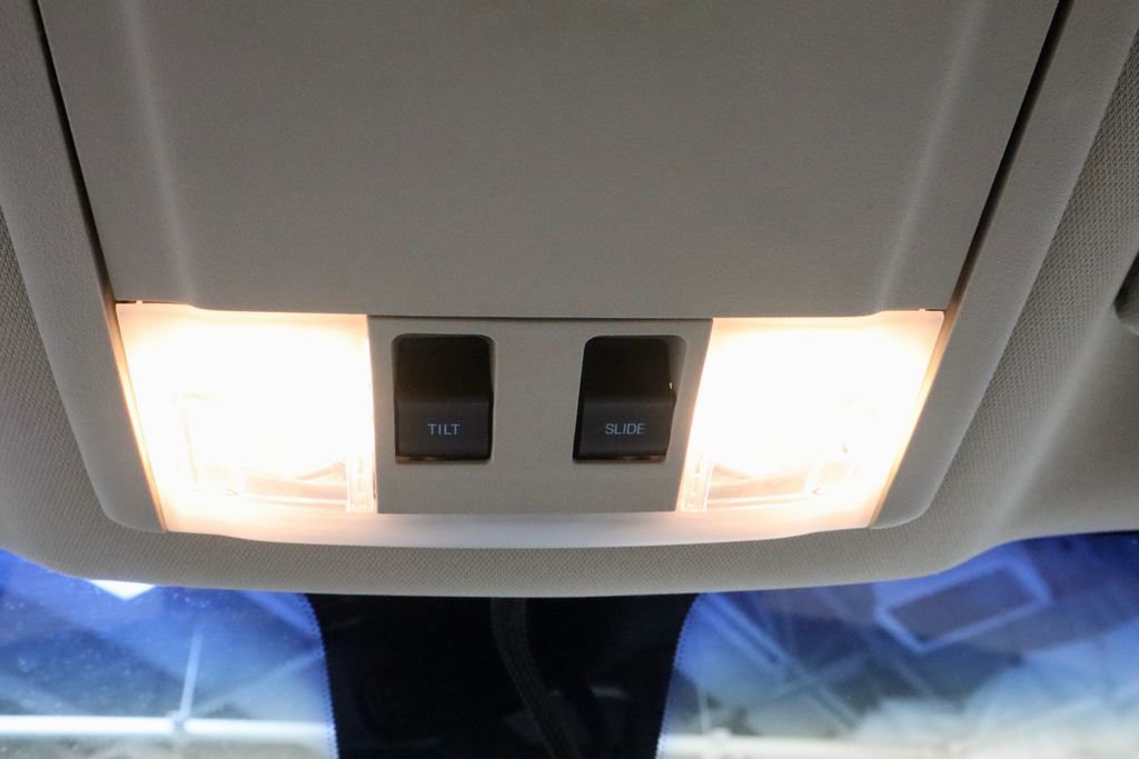 Used 2011 Ford Taurus SEL w/ 201A Rapid Spec Order Code FWD image 27