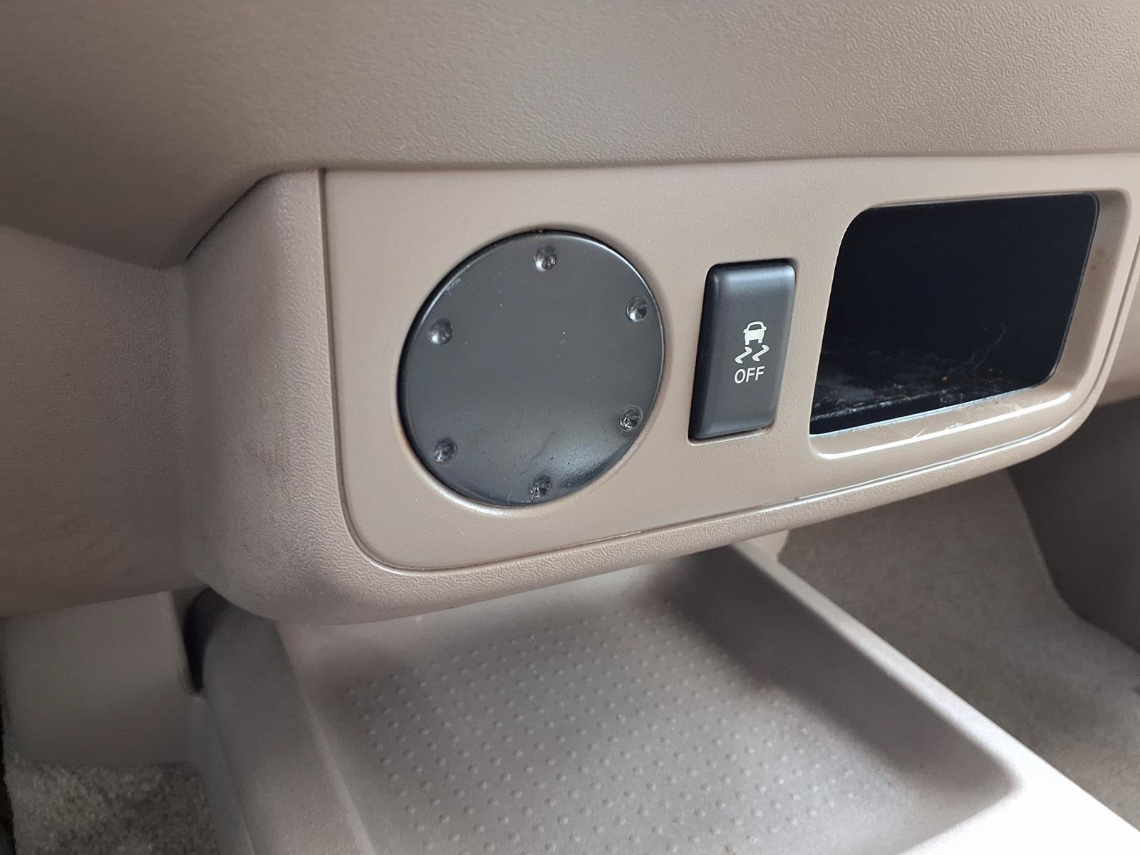 Used 2012 Nissan Frontier SV RWD image 9