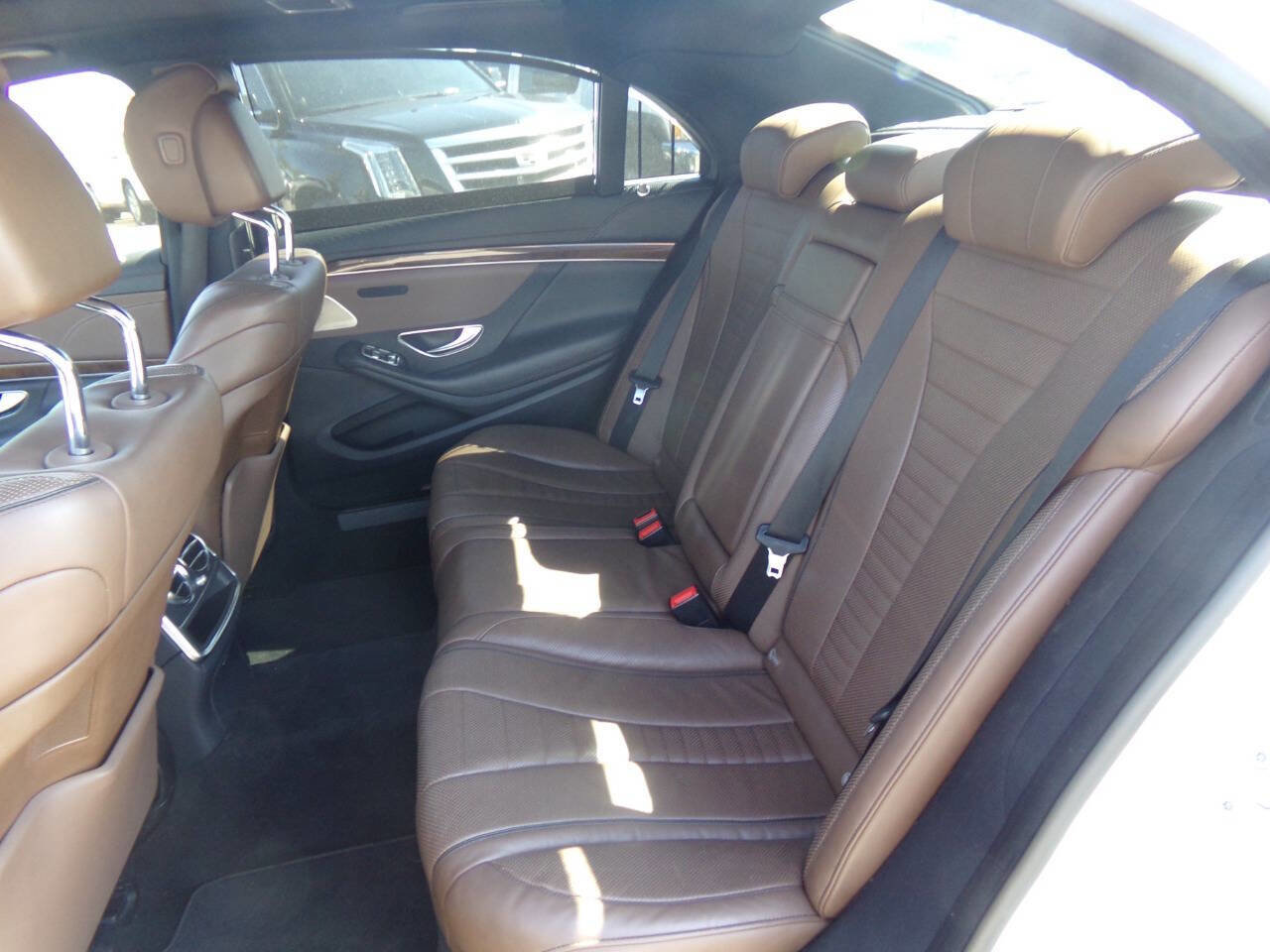 Used 2016 Mercedes-Benz S 550 4MATIC Sedan image 14