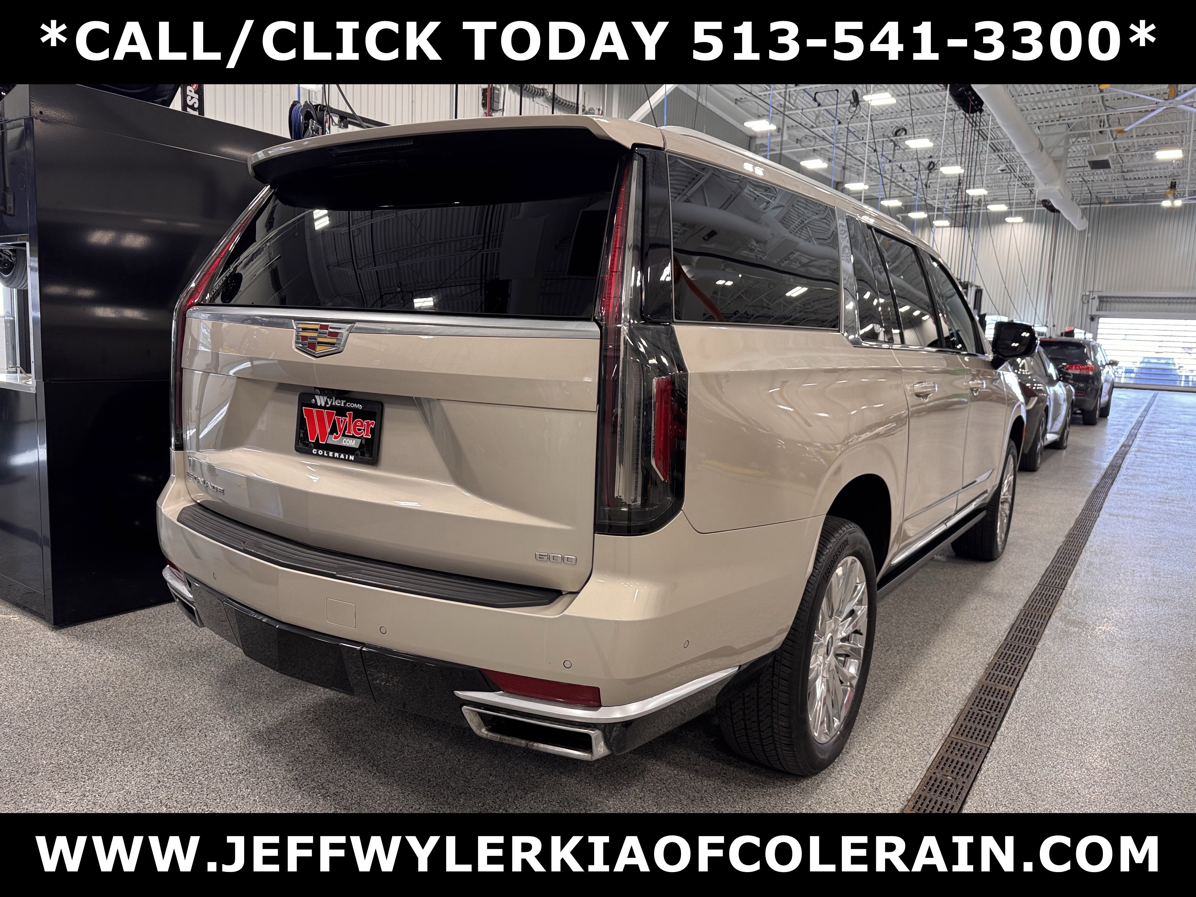 Used 2021 Cadillac Escalade ESV Premium Luxury w/ Driver Assist Tech Package image 3