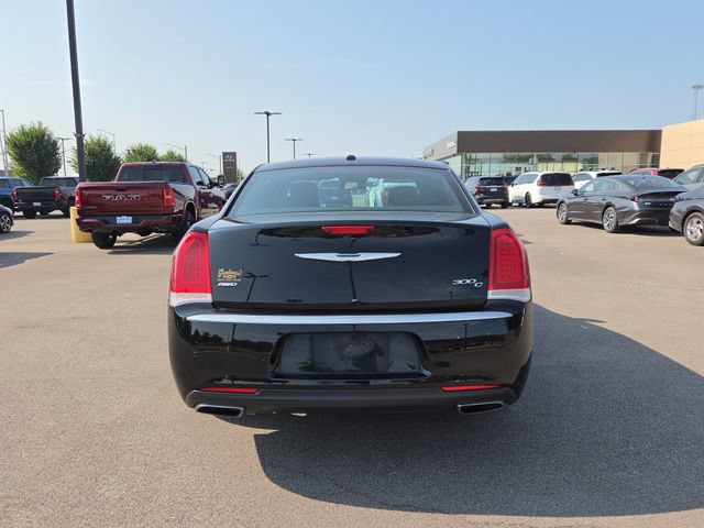 Used 2017 Chrysler 300 C Platinum w/ Safetytec Group II AWD/4WD image 7