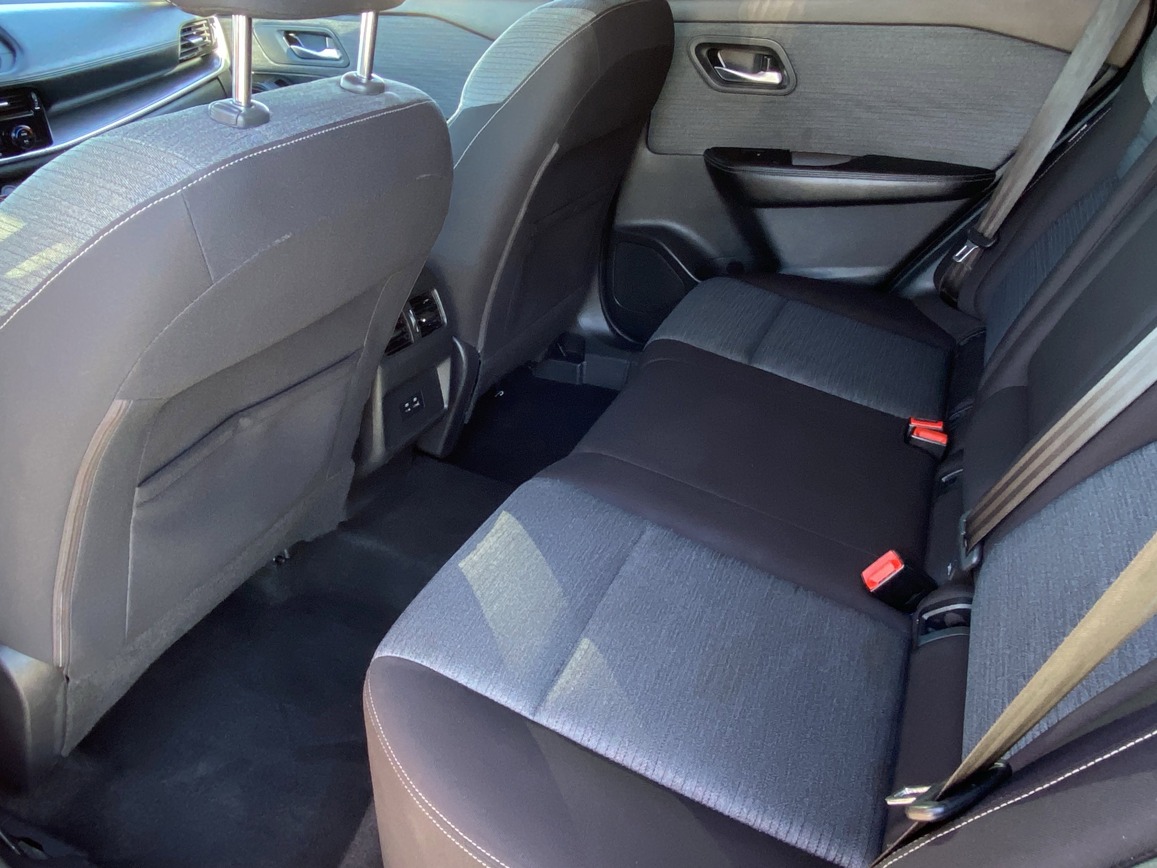 Used 2021 Nissan Rogue SV image 22